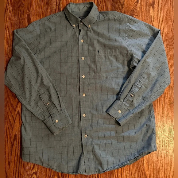 Izod button down shirt - Picture 1 of 5